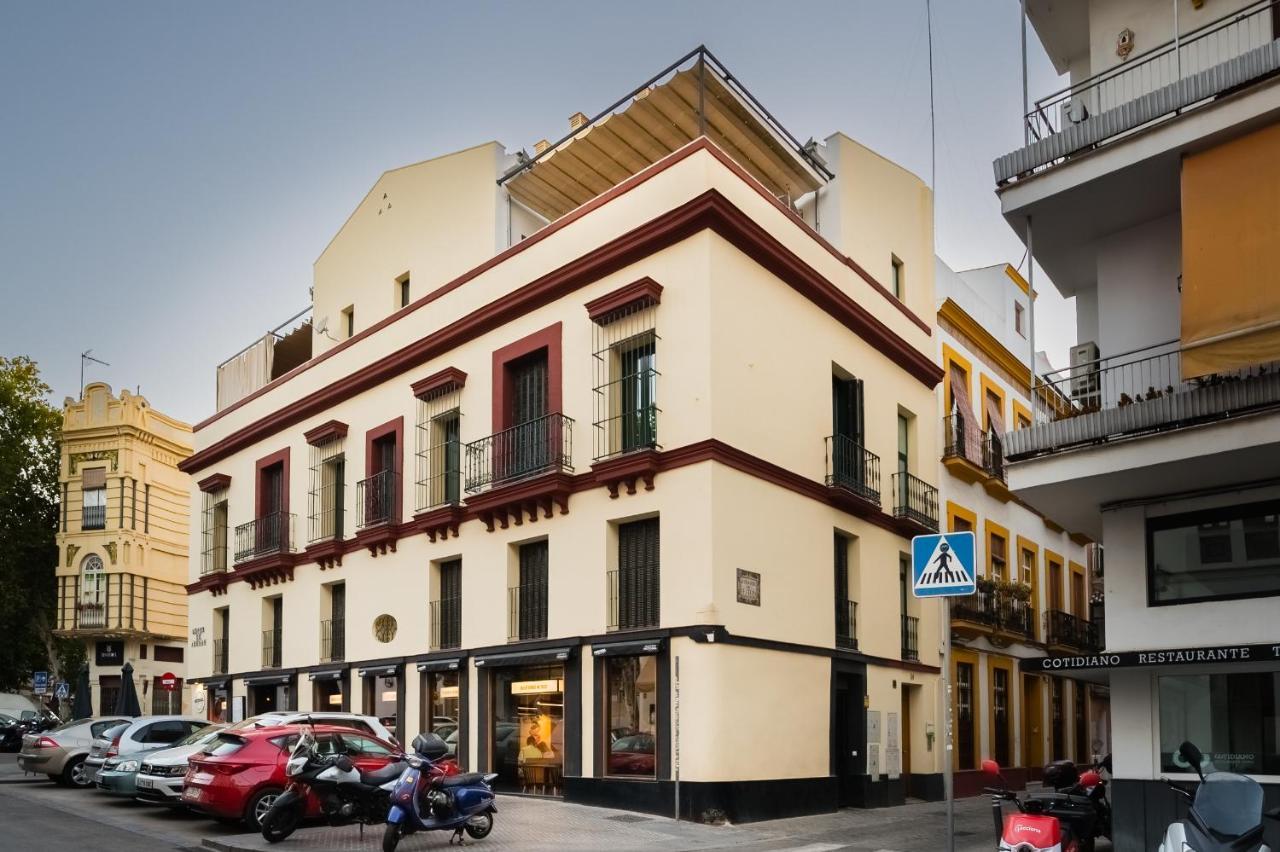 Anfitrion Sevilla Екстериор снимка